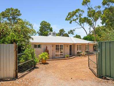 18 Casino Road, Glen Forrest WA 6071