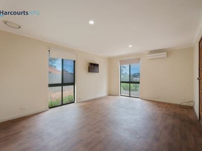 11 Zenner Place, Binningup WA 6233