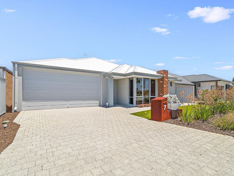 7 Calvera Gardens, Piara Waters