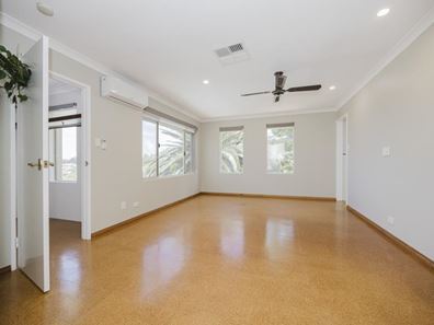 25 Chrisp Place, Yanchep WA 6035