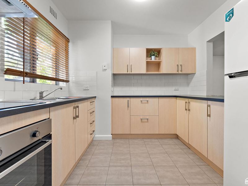 1/80 Fifth Road, Armadale WA 6112