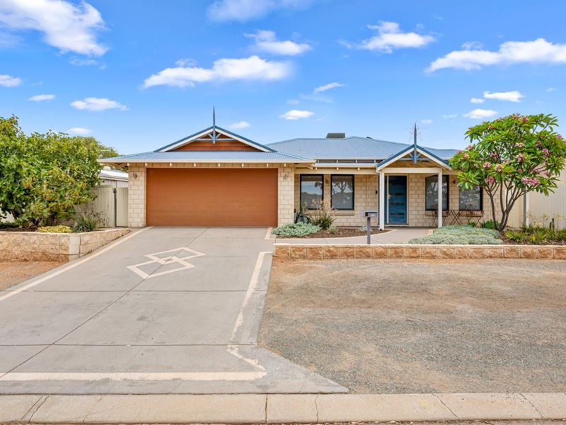 45 Paddington Drive, Hannans WA 6430
