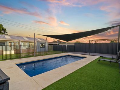 10 Isdell Place, Gosnells WA 6110