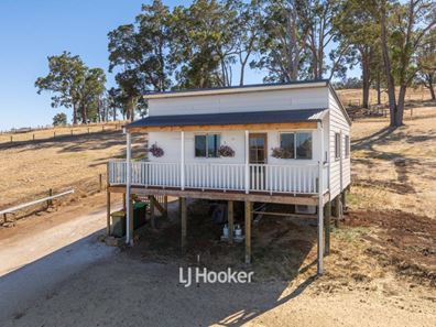 69 Livingstone Heights, Roelands WA 6226