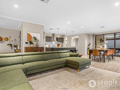 35 Cousins Street, Hammond Park WA 6164