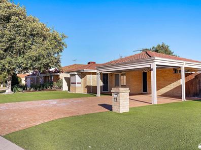 17 Davidia Lake Drive, Canning Vale WA 6155