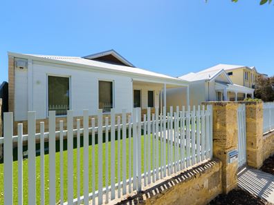 7 Azure Mews, Yanchep WA 6035