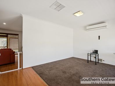 165 Parmelia Avenue, Parmelia WA 6167