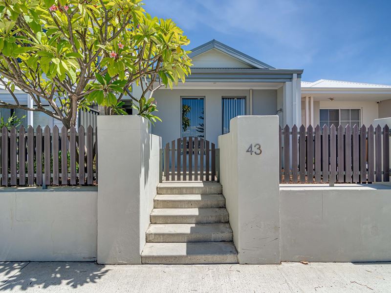 43 Trethowan Promenade, Alkimos WA 6038
