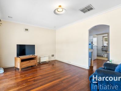 7 Pannell Way, Girrawheen WA 6064