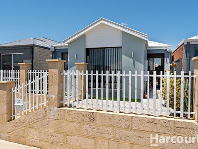 82 Alverstone Boulevard, Lakelands WA 6180