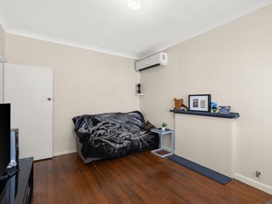 6 Boyalla Street, Carey Park WA 6230