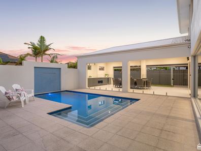 23 Bluestone Loop, Piara Waters WA 6112