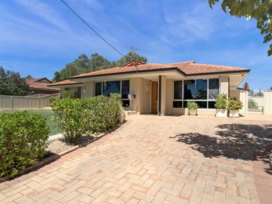 16 Mead Street, Byford WA 6122
