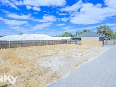 21 Glamorgan Loop, Ellenbrook WA 6069