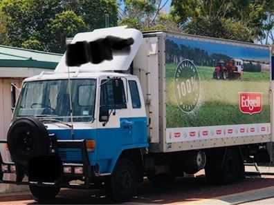 Food/Hospitality - Sticky Burger - Food & Coffee Vans Package for Sale
