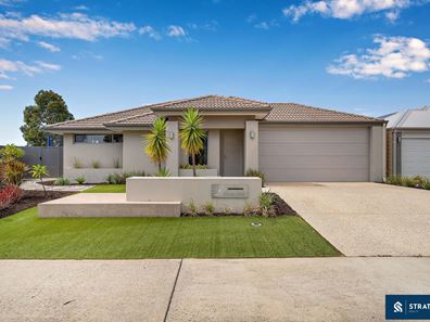 2 Plavin Street, Piara Waters WA 6112