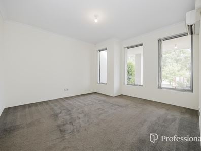 1 Stanbury Crescent, Ellenbrook WA 6069