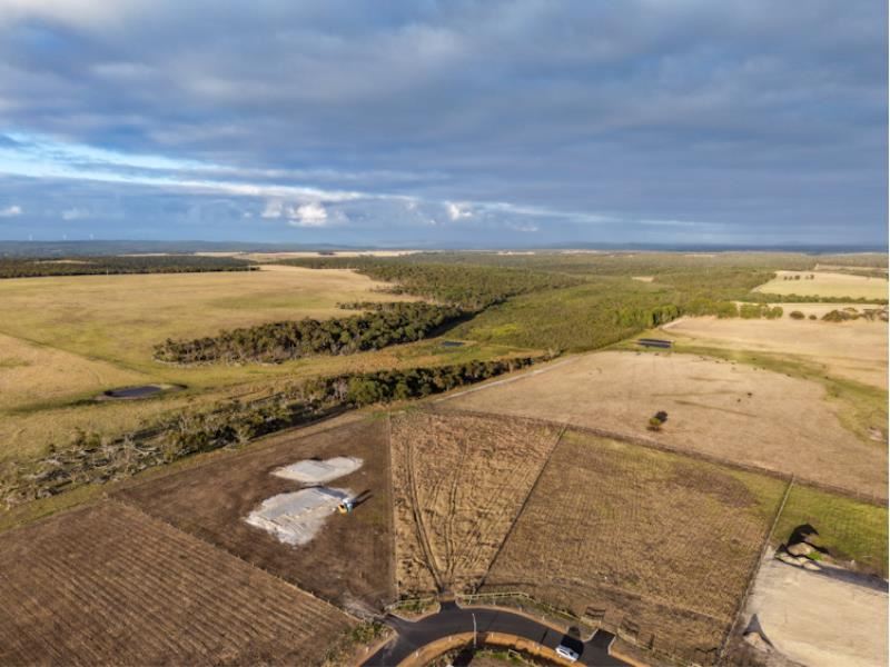 75 Minotaur Loop, Drome WA 6330