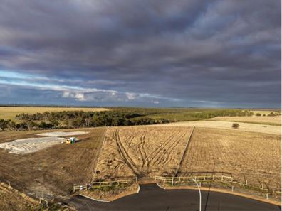 75 Minotaur Loop, Drome WA 6330