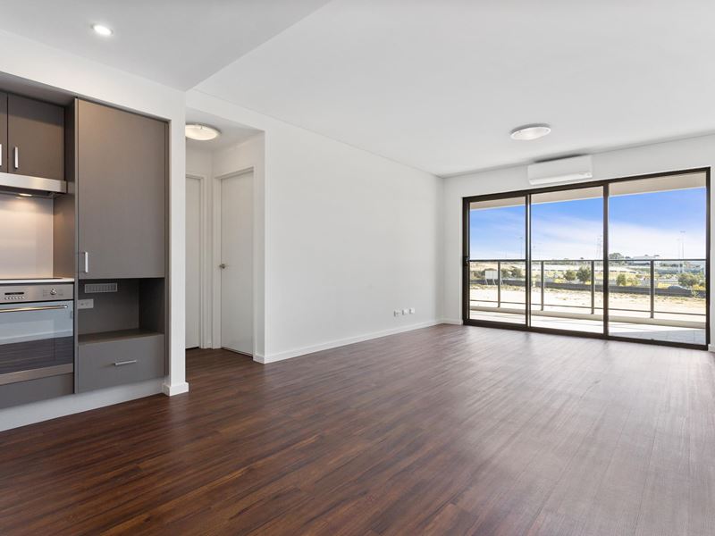 50/12 Junction Blvd, Cockburn Central