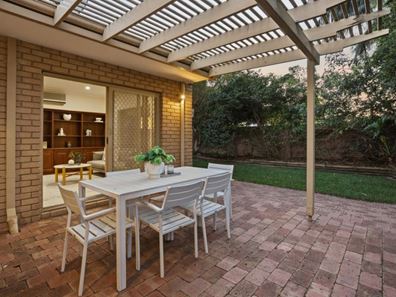 10A Fourth Avenue, Applecross WA 6153