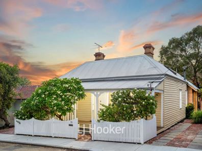 75 Wood Street, White Gum Valley WA 6162