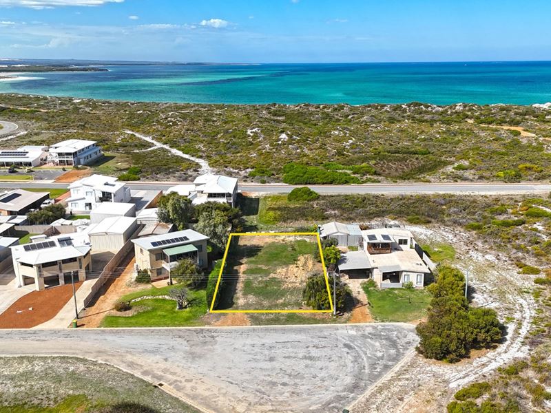 83 Drummond Circus, Cervantes