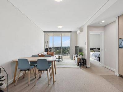 817/18 Cecil Avenue, Cannington WA 6107