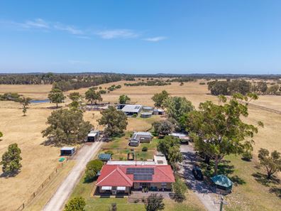 89 Duckpond Road, Oldbury WA 6121