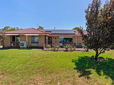 89 Duckpond Road, Oldbury WA 6121