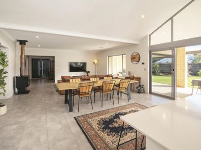 31 Pinehurst Crescent, Dunsborough WA 6281
