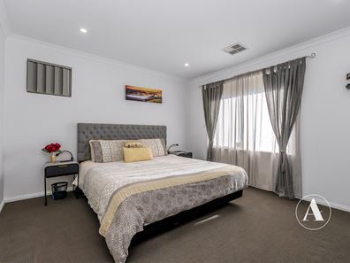 10 Kimball Street, Haynes WA 6112