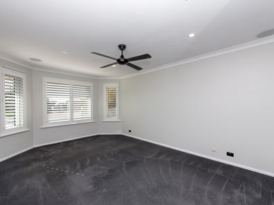 90 Flinders Avenue, Hillarys WA 6025