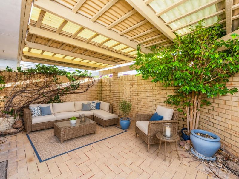 2/101 Ormsby Terrace, Mandurah WA 6210