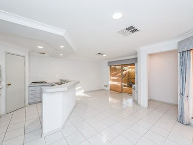 2/101 Ormsby Terrace, Mandurah WA 6210
