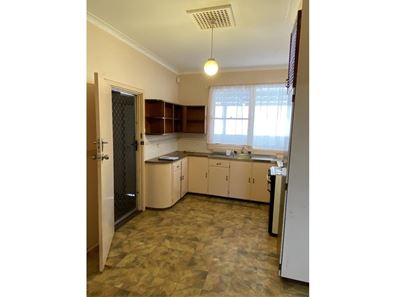 11 Zamia Street, Rangeway WA 6530