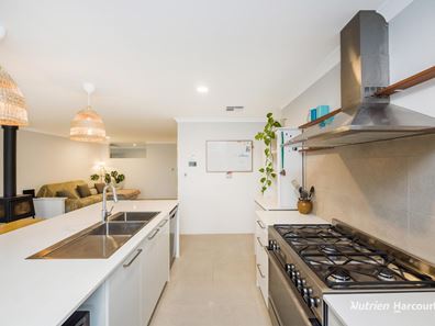 28 Ariane View, Yanchep WA 6035