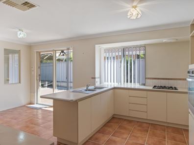 60 Combewood Loop, Carramar WA 6031