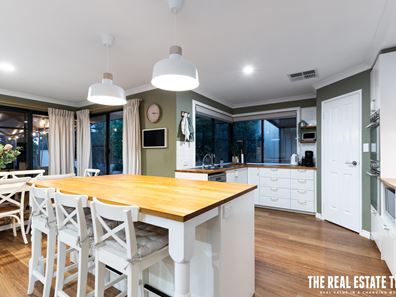 17 Thornbill Vista, Ellenbrook WA 6069