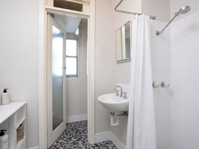 19/17 The Avenue, Crawley WA 6009