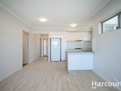 2/13 Belcastro Way, Madeley WA 6065