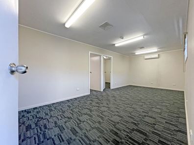 106 Beringarra Avenue, Malaga WA 6090