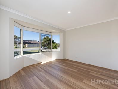 40 Chalmers Avenue, Waikiki WA 6169