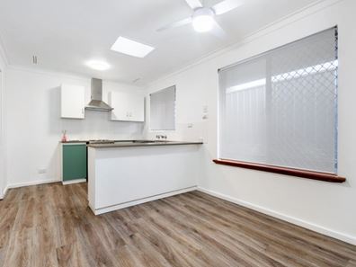 652a Beach Road, Hamersley WA 6022