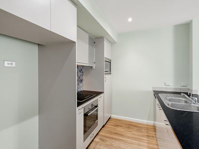 53/18 Tanunda Drive, Rivervale WA 6103
