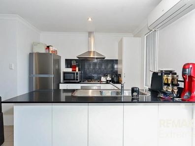 8A Bauer Circle, Banksia Grove WA 6031