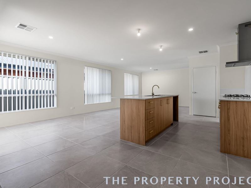 82 Ebrington Rd, Wellard WA 6170