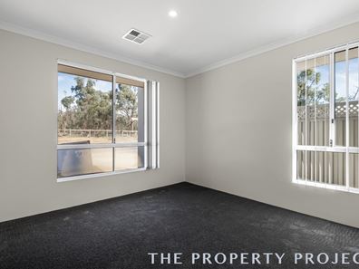 82 Ebrington Rd, Wellard WA 6170
