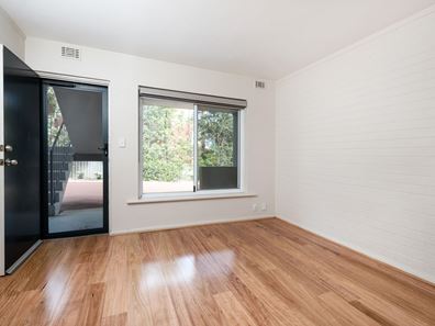 2/4 Gadsdon Street, Cottesloe WA 6011